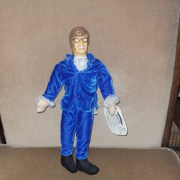 Austin Powers 1999 Play by Play Stuffed Figure - Picture 4 of 11
